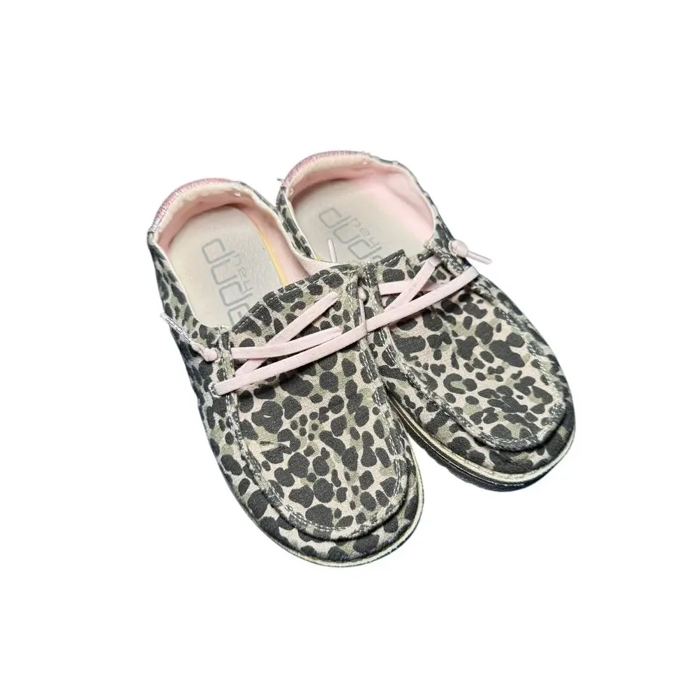 Hey Dude Wendy youth cheetah print slip on shoes girls youth 1 casual‎ outdoors